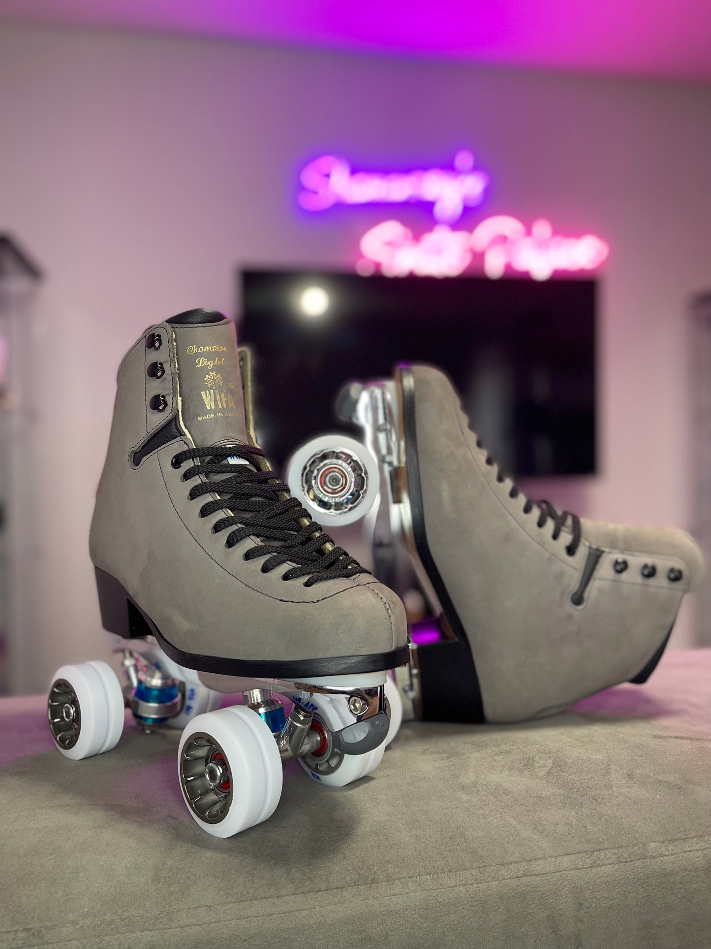 One of a Kind “The Greytest” WIFA Nubuck Champion Light - Rock