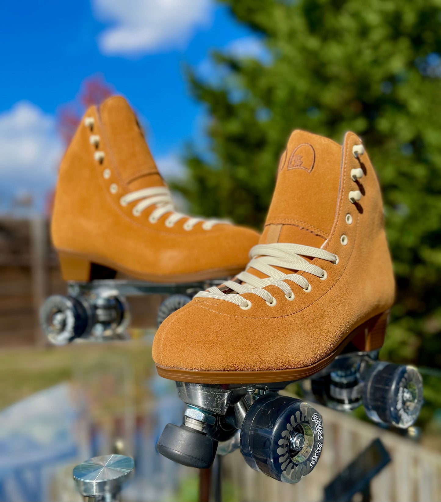Chuffed Wanderer - Caramel