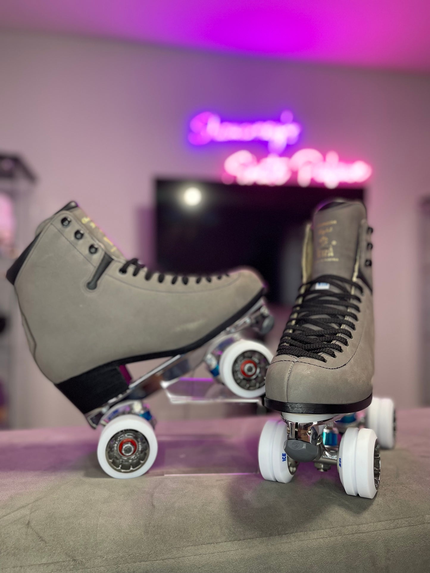 One of a Kind “The Greytest” WIFA Nubuck Champion Light - Rock