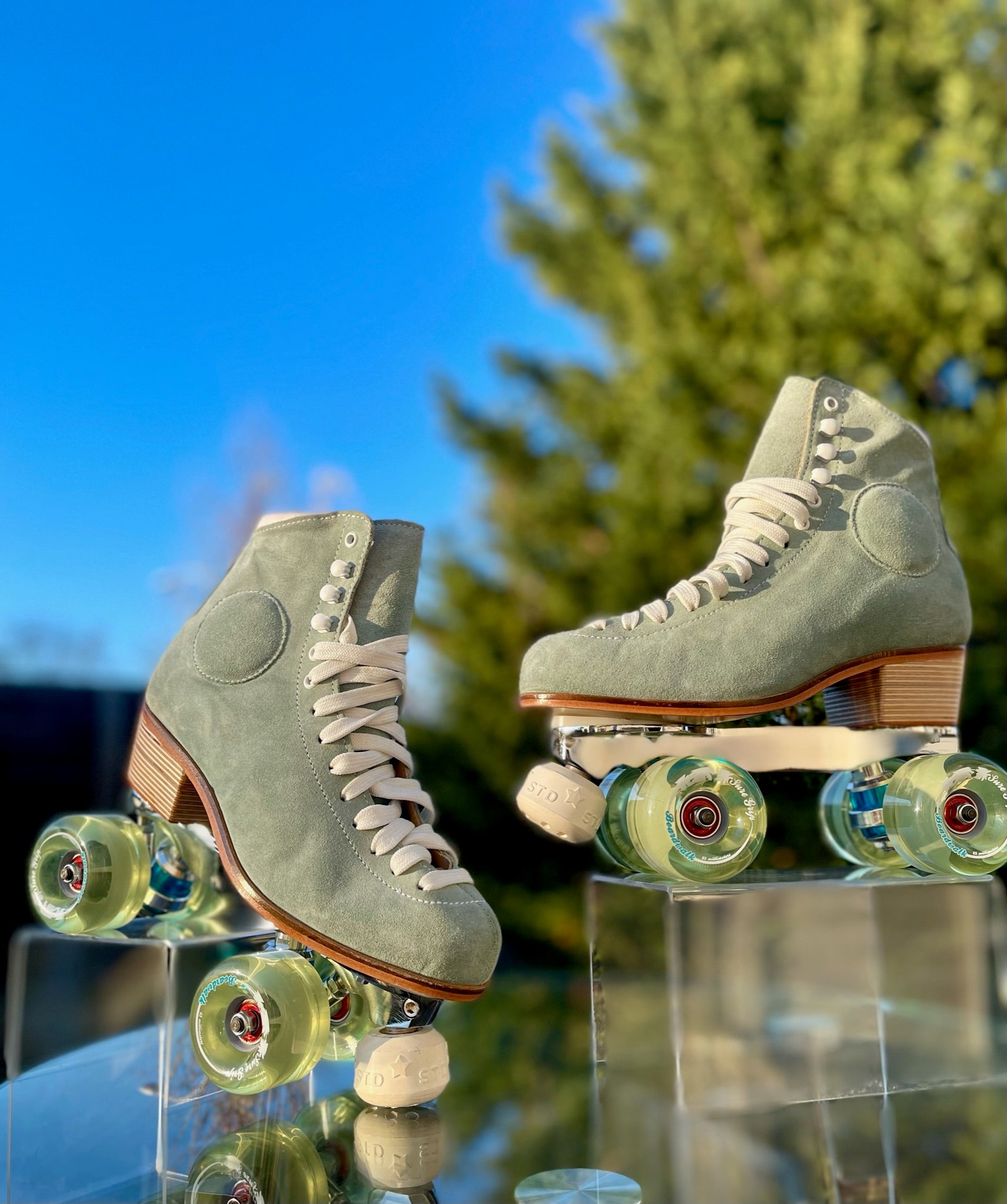 Sure grip hotsell skate boots