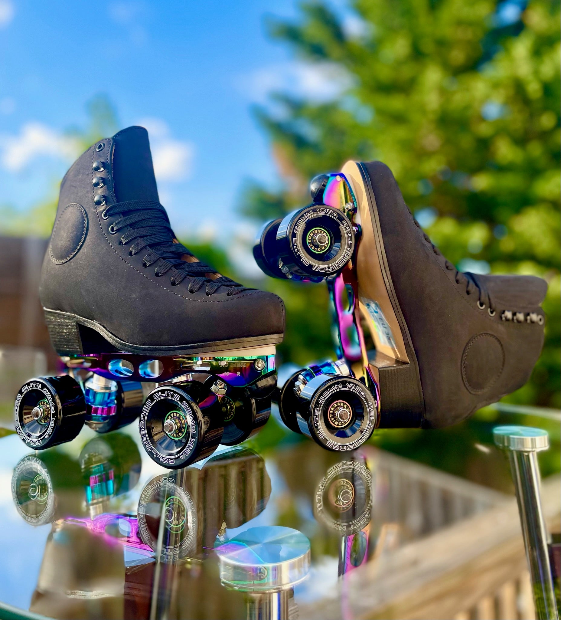 Load video: A video slideshow of various roller skates